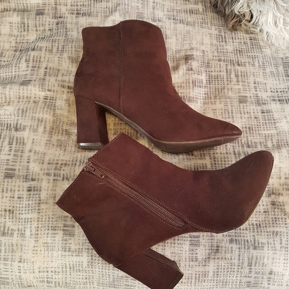 Brown Block Heels - Picture 1 of 6